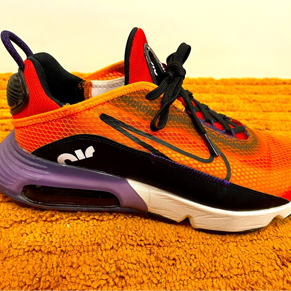 Air Max 2090 Magma Orange